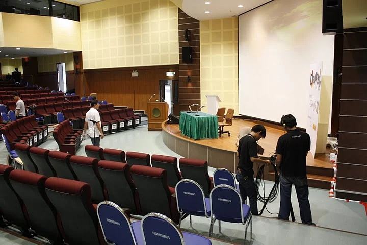 room ห้องประชุมใหญ่