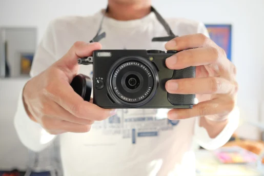 Fujifilm X70