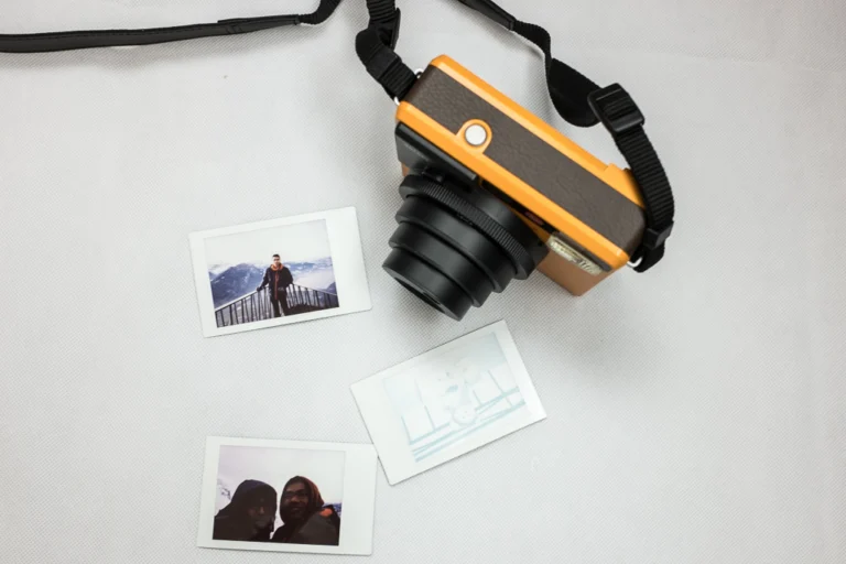 Leica Sofort ด้านบน ตอนเปิดกล้องถ่าย