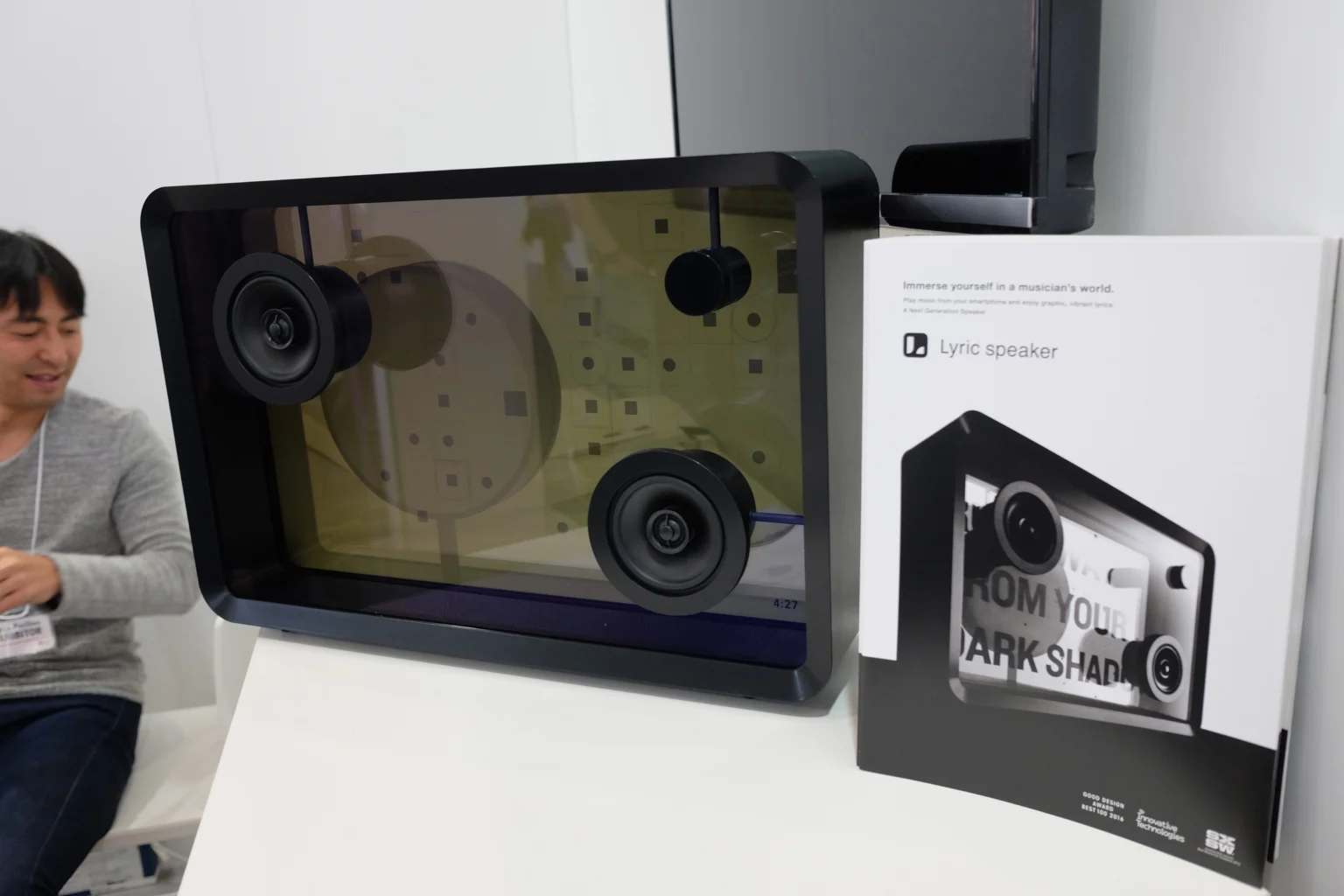 Lyric speaker