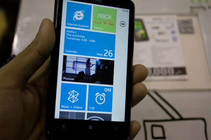 HTC HD7